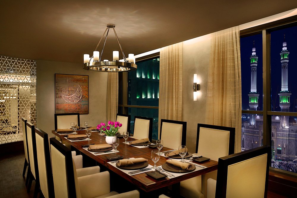 فندق بإطلالة على الكعبة